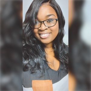 Meet your Posher, Dee